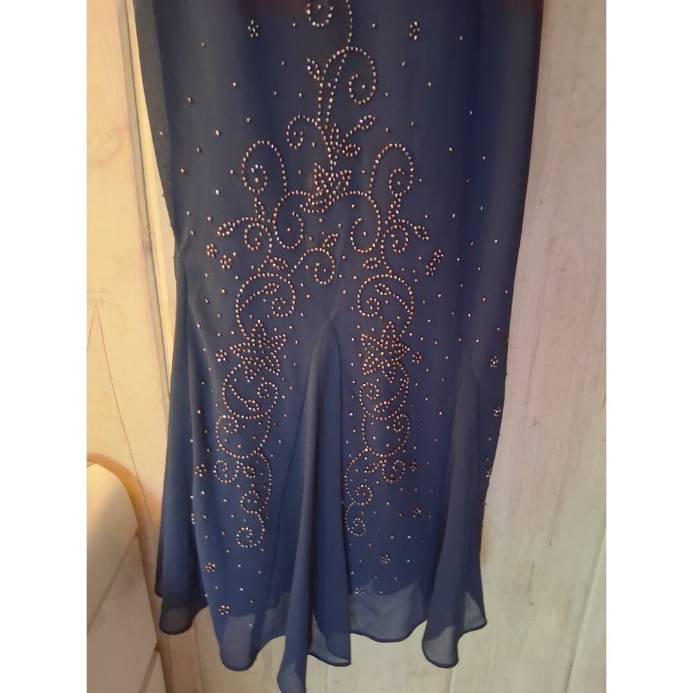 R & M Richards Formal Dress and Jacket Size 16
Navy Midi Length - Picture 6 of 7